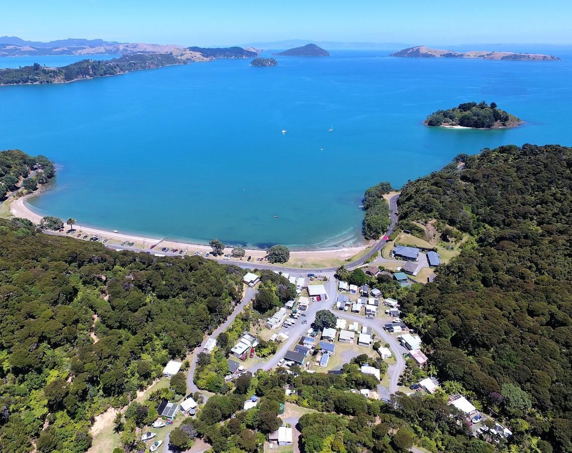Oamaru Bay Tourist Park Hotel Coromandel Exterior photo